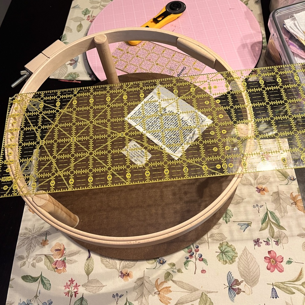 Jeans Impressions Portable frame 14”x6” Quilting/Cross Stitch/Embroidery.